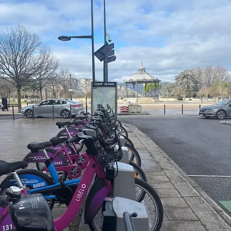 Le Petit Briand - Le Champ De Mars Apartman *