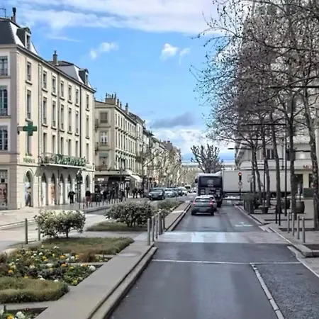 Le Petit Briand - Le Champ De Mars Apartman Valence